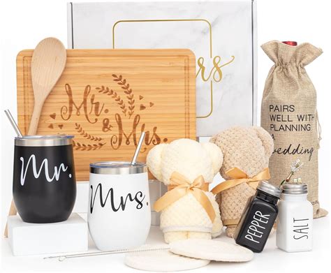 Personalized Wedding Gifts to Give Your Favorite Couple.